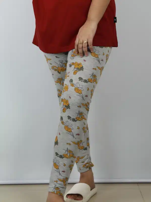 leggings flower print grey color